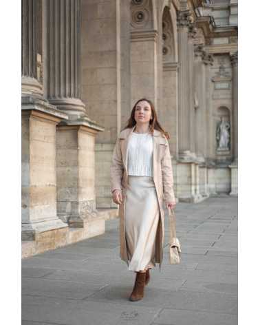 La modèle mesure 1m58 et porte un S